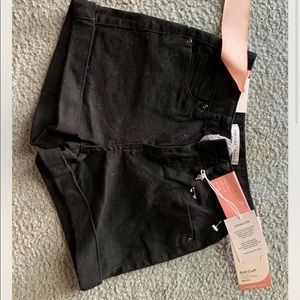 Children’s, kids, juniors, teens, women’s black high rise shorts size 00/2